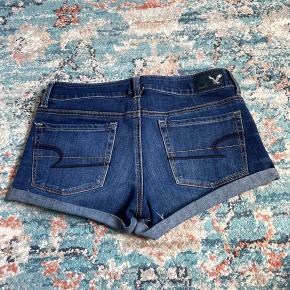 American Eagle Super Stretch Shorts Size 2 - Picture 2 of 2